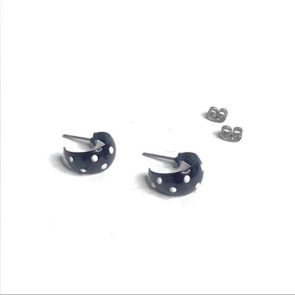 Adorable minimalist polka dots earrings - Picture 1 of 8